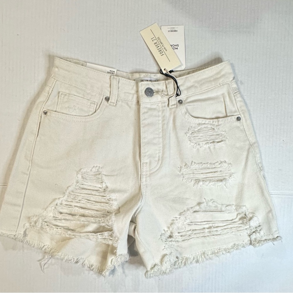 Forever 21 Womens High Rise Relaxed Mom Short Distressed Beige Size 24 NWT